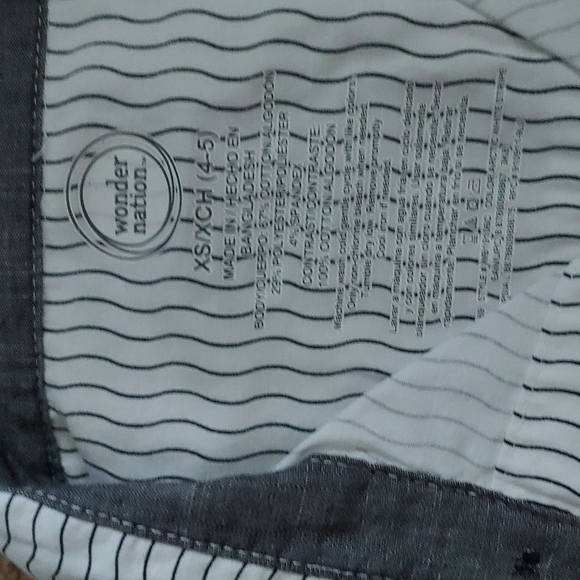 Button down - Picture 4 of 5